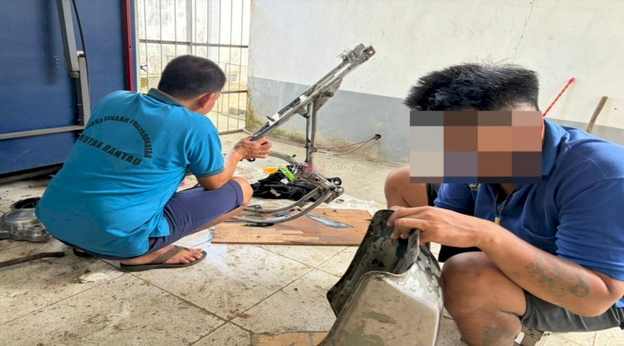 Warga Binaan Rutan Rantau Asah Keterampilan lewat Bimbingan Kerja Perbaikan Sepeda Motor