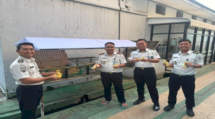 Perkuat Kemandirian Pangan, Lapas Mojokerto Lepas 102 Bibit Itik untuk Ketahanan Pangan