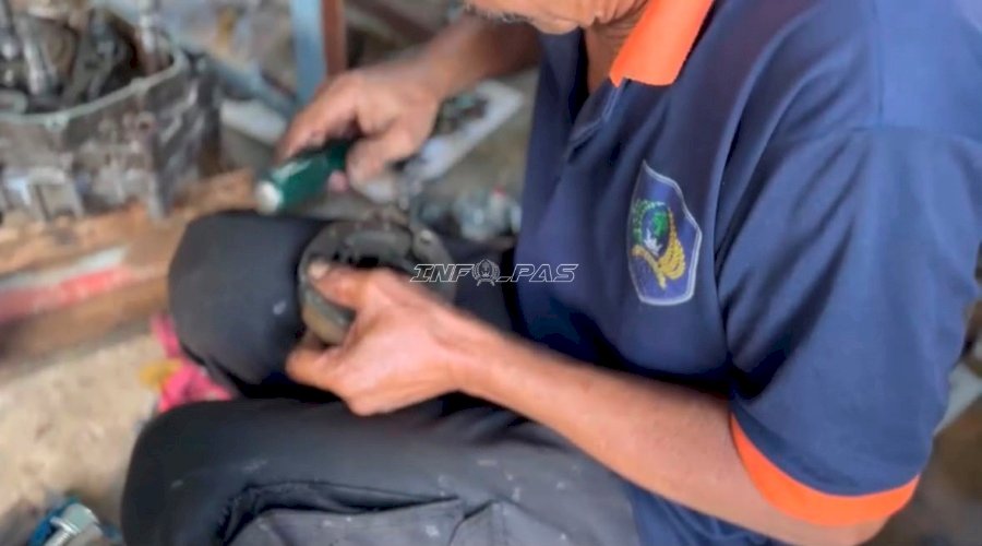 Lapas Kotabaru Bekali Warga Binaan dengan Keahlian Servis Motor
