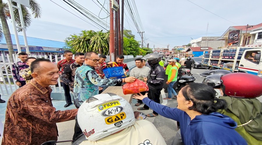 Jumat Berkah dan Kasih, Lapas Pekanbaru Bagikan Sembako kepada Masyarakat
