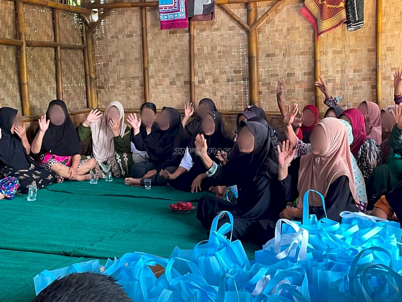Lapas Kelas I Tangerang Salurkan 100 Paket Sembako bagi Warga Kurang Mampu dan Lansia