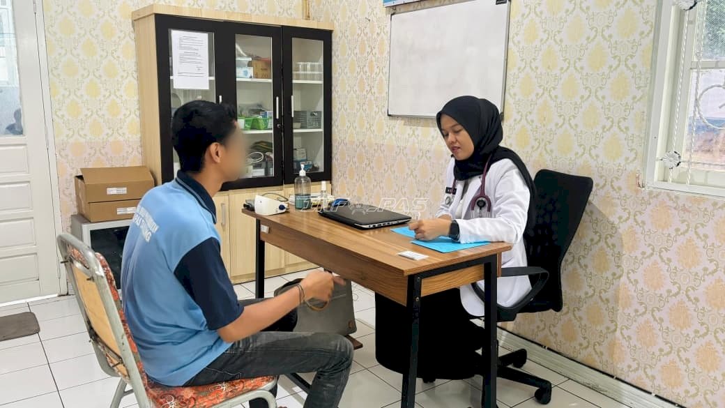 Klinik Bersinar Lapas Tanjung Layani Pemeriksaan dan Konsultasi Kesehatan Warga Binaan