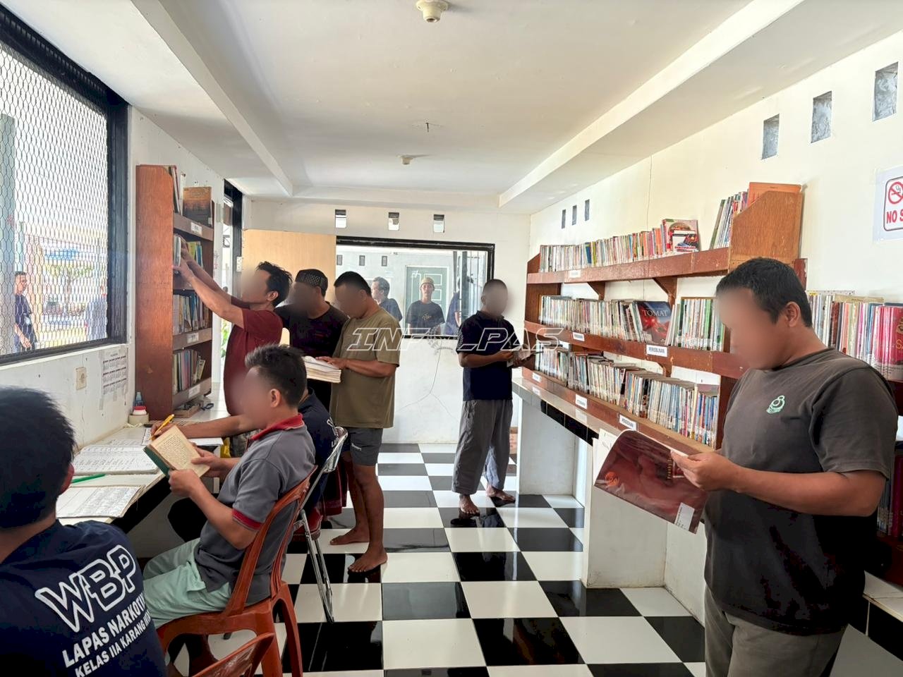 Tumbuhkan Budaya Baca, Lapas Narkotika Karang Intan Optimalkan Layanan Perpustakaan bagi Warga Binaan