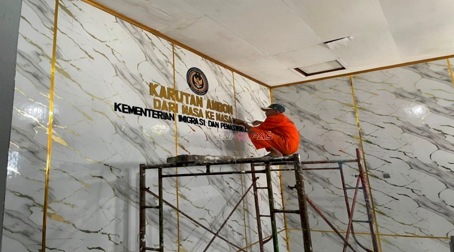 Karya Warga Binaan Percantik Rutan Ambon, Hadirkan Background Galeri Foto Karutan dari Masa ke Masa