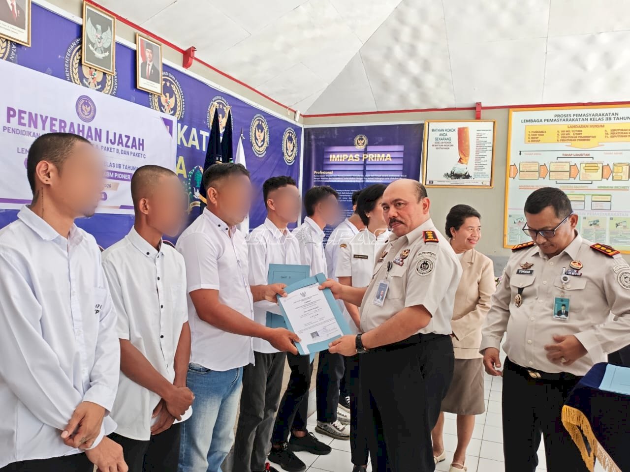 Sembilan Warga Binaan Lapas Tahuna Terima Ijazah Kesetaraan