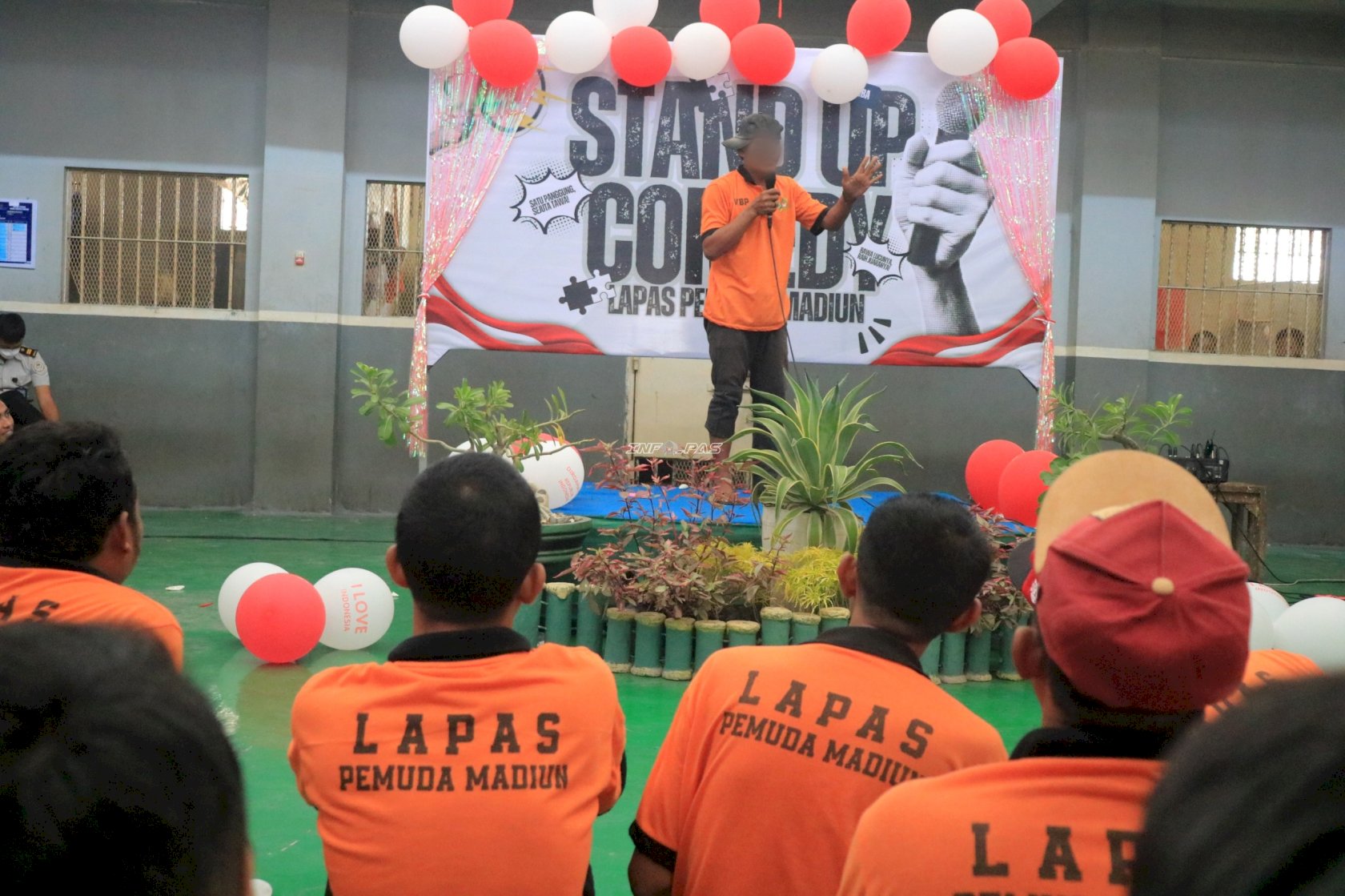 Panggung Tawa di Balik Jeruji, Lapas Pemuda Madiun Gelar Lomba Stand Up Comedy Sambut HUT Ke-81 RI 