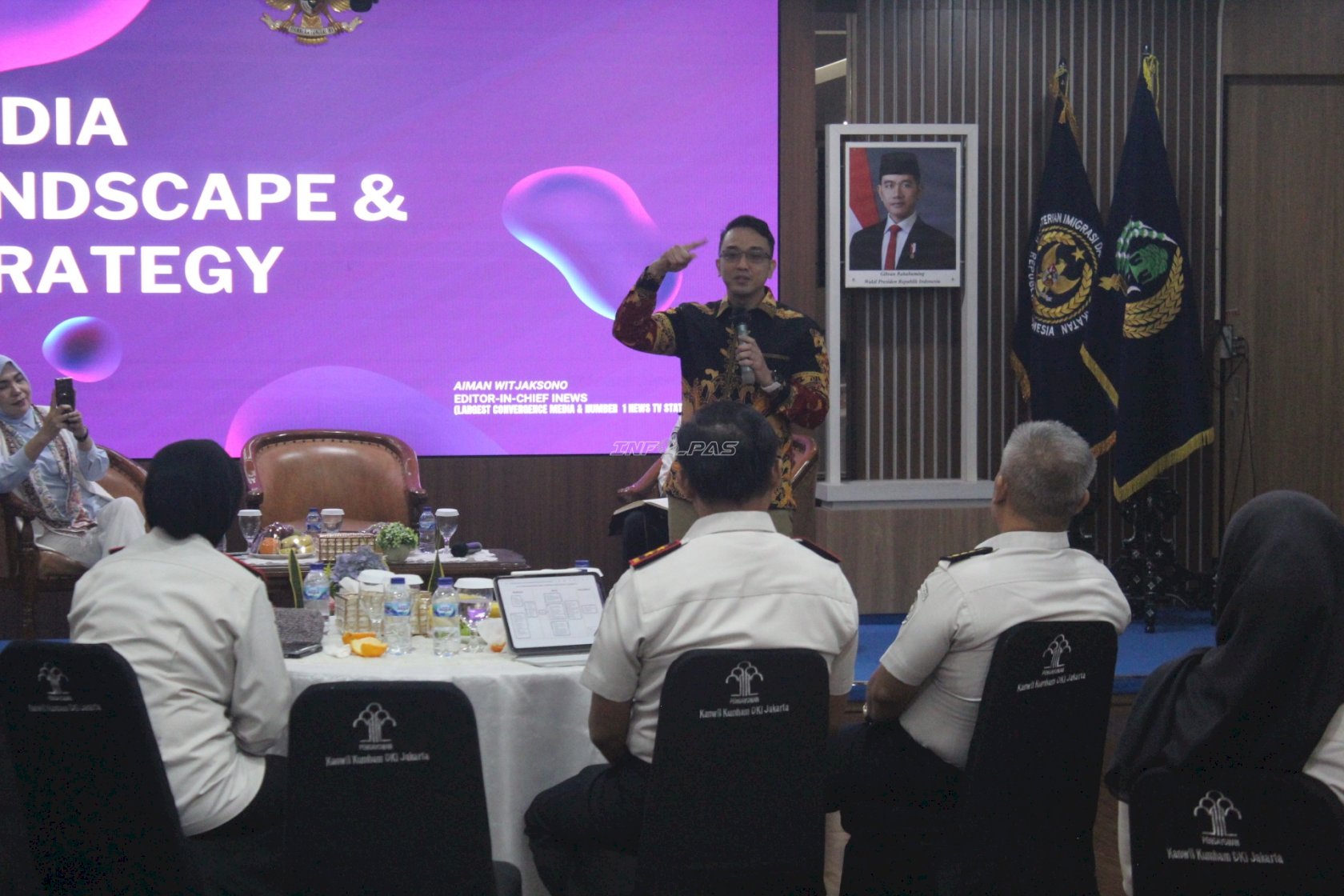Perkuat Komunikasi Publik Digital, Tim Humas Lapas Cipinang Ikuti Penguatan Kehumasan bersama Aiman Witjaksono