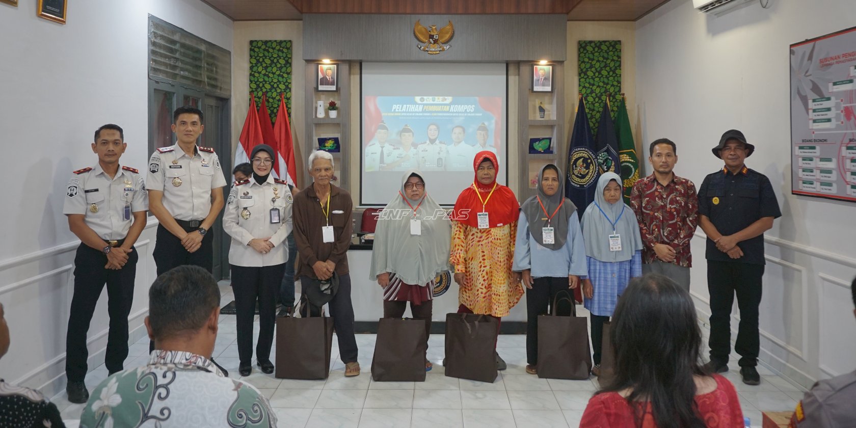 Lapas Tanjungpandan Gelar GEBER PAS melalui Pasar Murah dan Bantuan Sosial