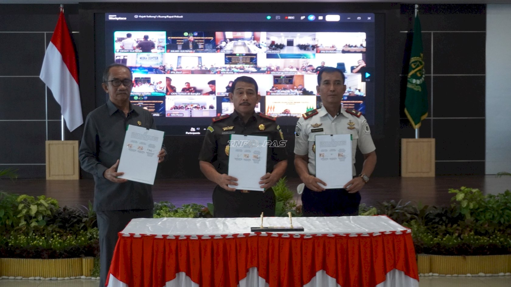 Kanwil Ditjenpas Sulteng Perkuat Sidang Elektronik melalui PKS Tiga Institusi