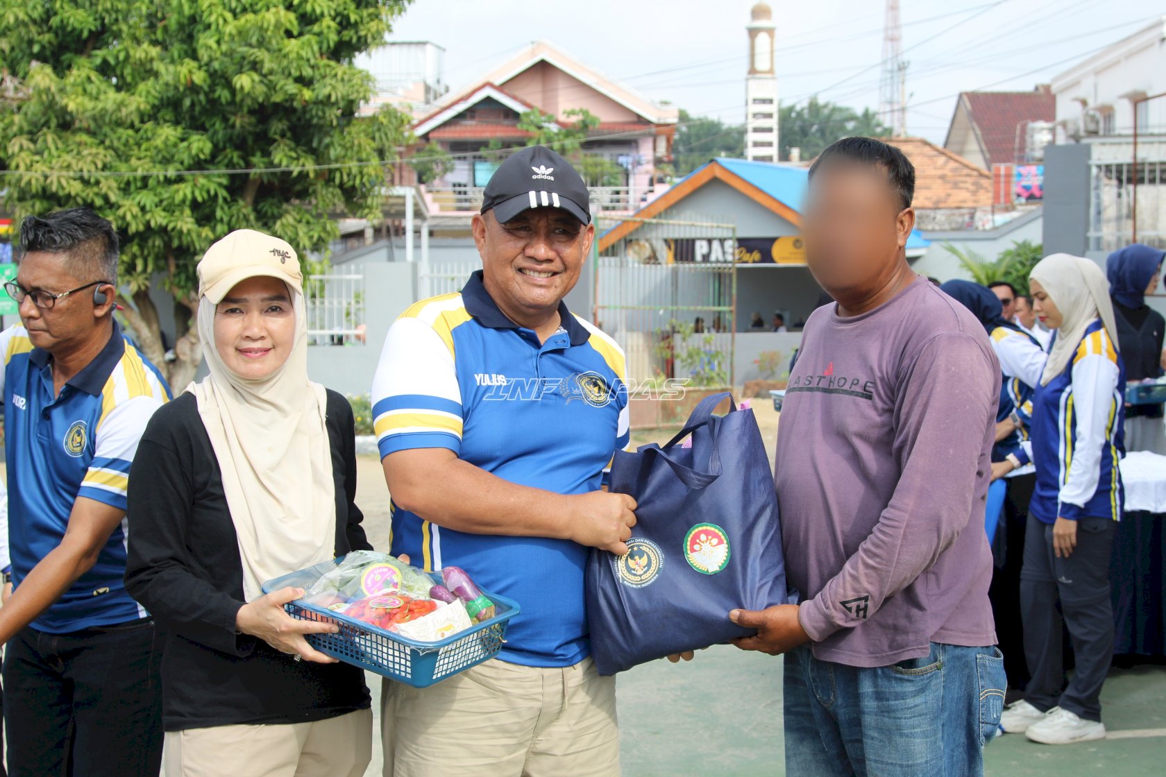 Kanwil Ditjenpas Sumsel Salurkan Bansos bagi Masyarakat dan Petugas Pendukung