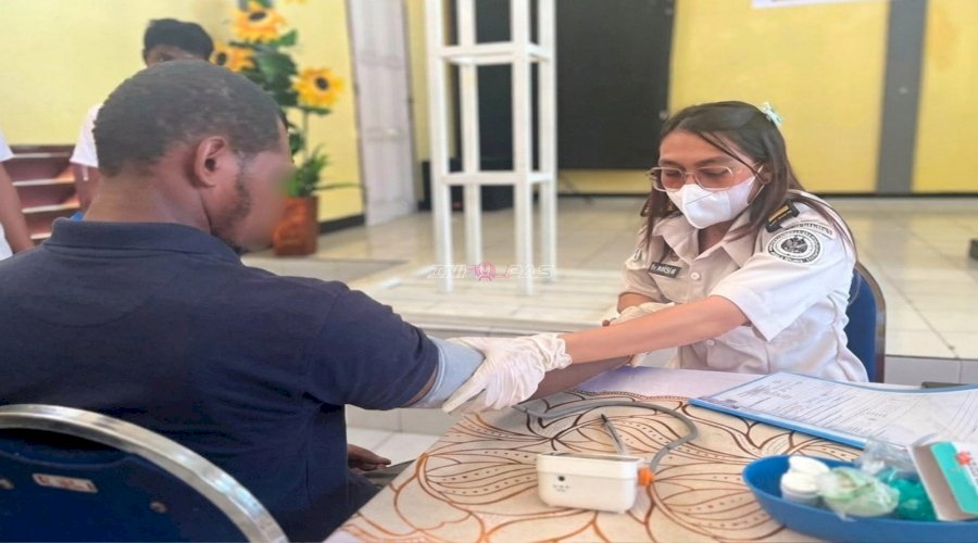 Pastikan Warga Binaan Sehat, Tim Medis Lapas Tual Lakukan Skrining Kesehatan Berkala