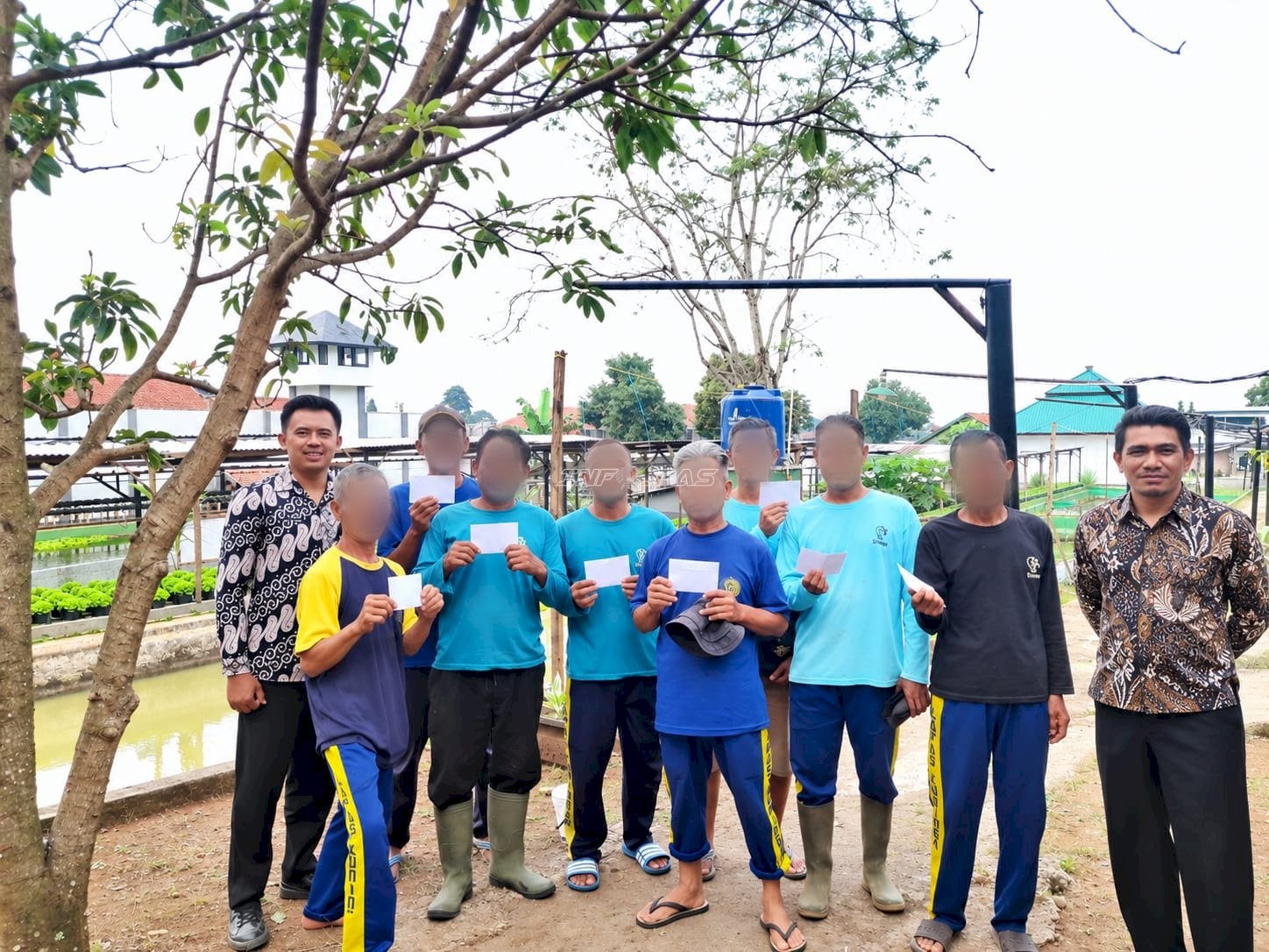 Lapas Kuningan Berikan Premi kepada 14 Warga Binaan Produktif