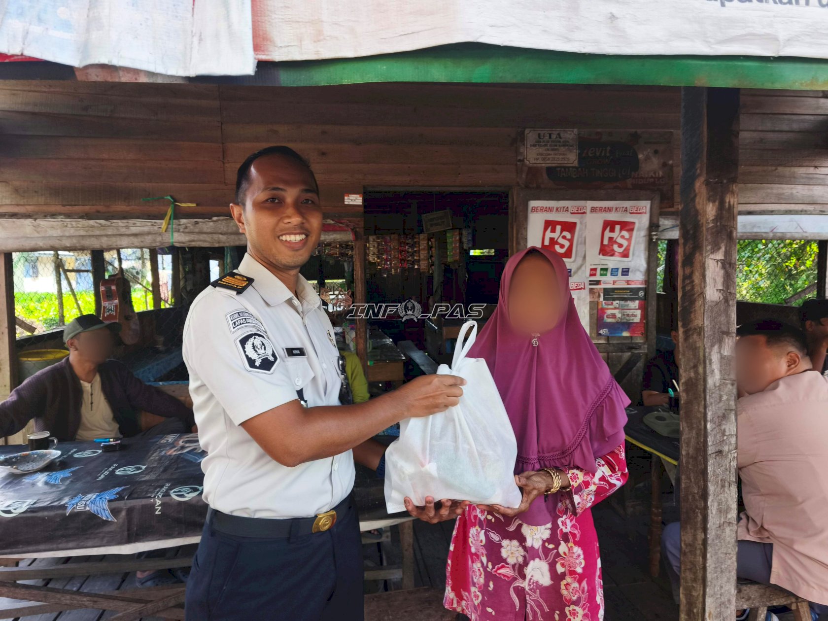 Lapas Amuntai Salurkan Bantuan Sosial bagi Warga Kurang Mampu