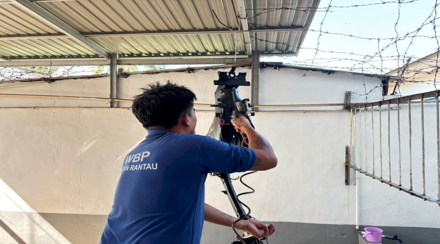 Rutan Rantau Bekali Warga Binaan dengan Keterampilan Cat Body Motor 