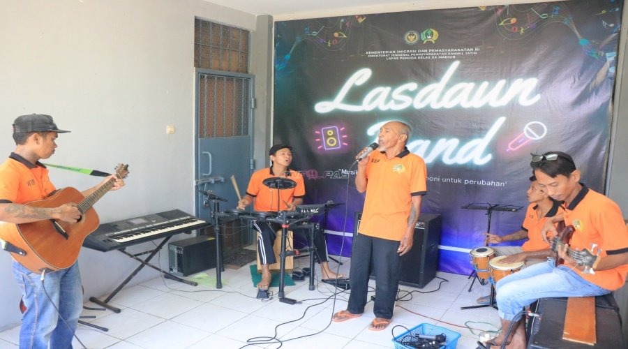 Lapas Pemuda Madiun Kembangkan Bakat Musik Warga Binaan melalui Lasdaun Band