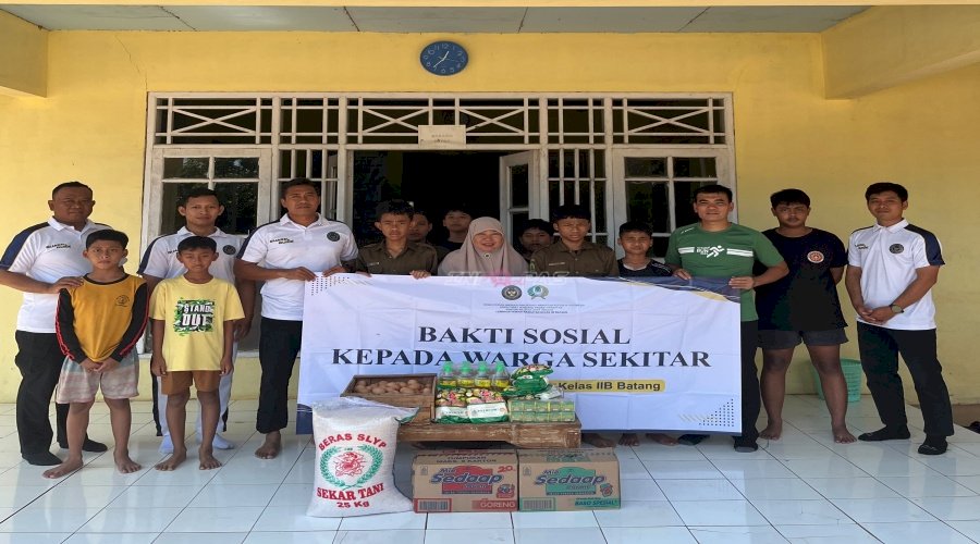 Lapas Batang Salurkan Bansos ke Panti Asuhan Umar bin Khottob