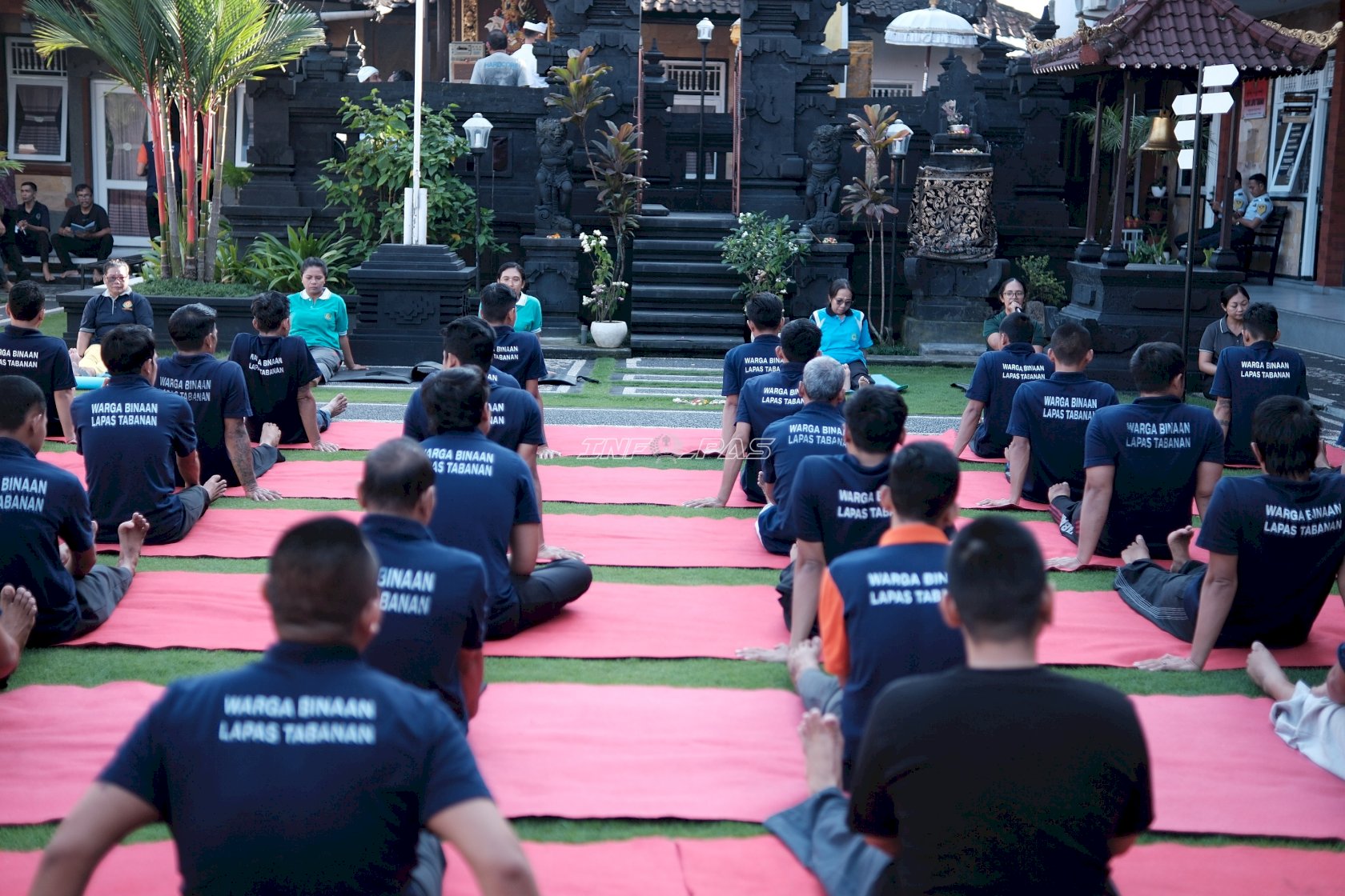 Lapas Tabanan Perkuat Pembinaan Kepribadian, Yoga Jadi Sarana Latih Ketenangan Warga Binaan