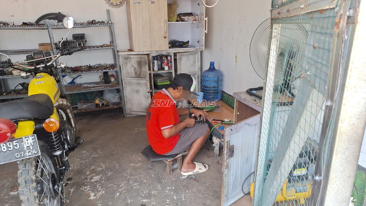Bengkel Body Repair Lapas Narkotika Karang Intan Bekali Warga Binaan Keterampilan Otomotif