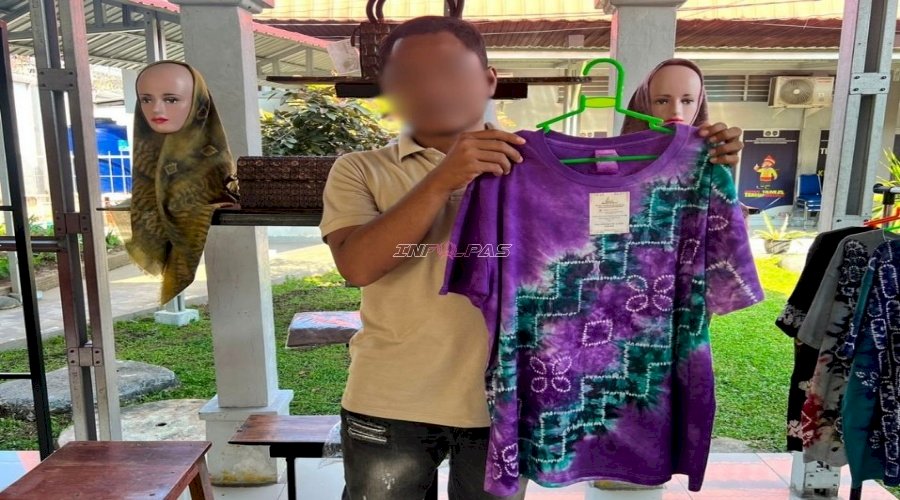 Warga Binaan Lapas Banjarmasin Lestarikan Sasirangan melalui Produksi Kaos Bernilai Ekonomi