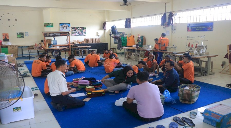 Rajut Harapan dari Balik Jeruji, Lapas Pemuda Madiun Bekali Warga Binaan Keterampilan Bernilai Ekonomi