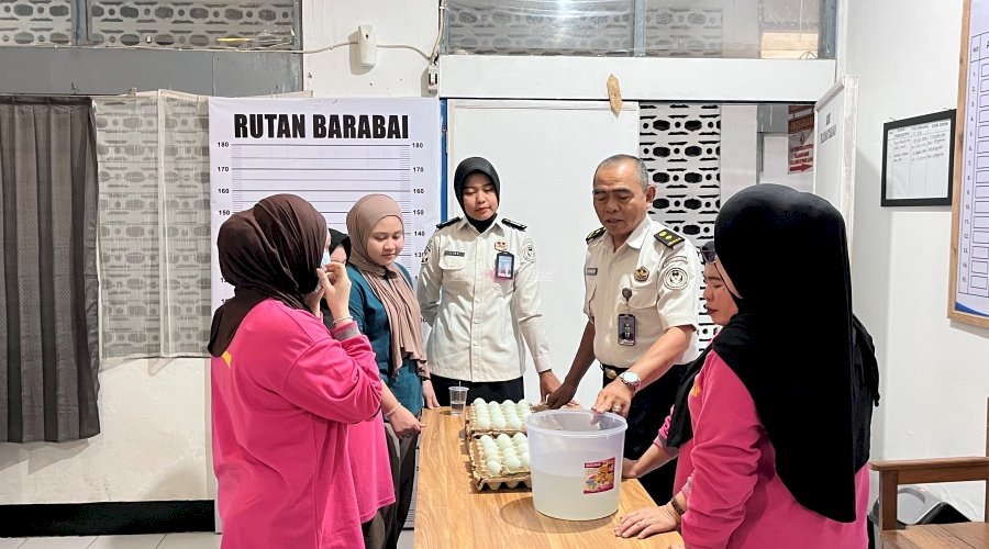 Rutan Barabai Bekali Warga Binaan Perempuan dengan Pelatihan Pembuatan Telur Asin