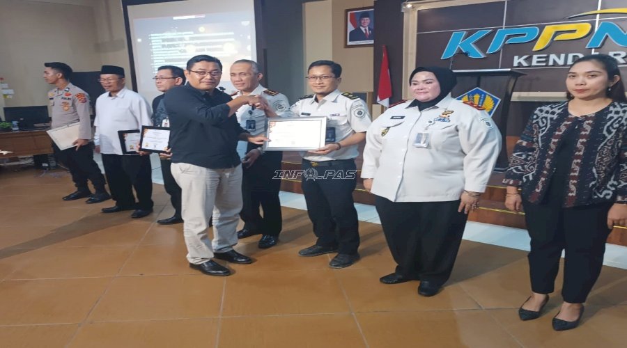 Kanwil Ditjenpas Sultra Raih Penghargaan IKPA Pagu Kecil Terbaik Semester I TA 2026 dari KPPN Kendari