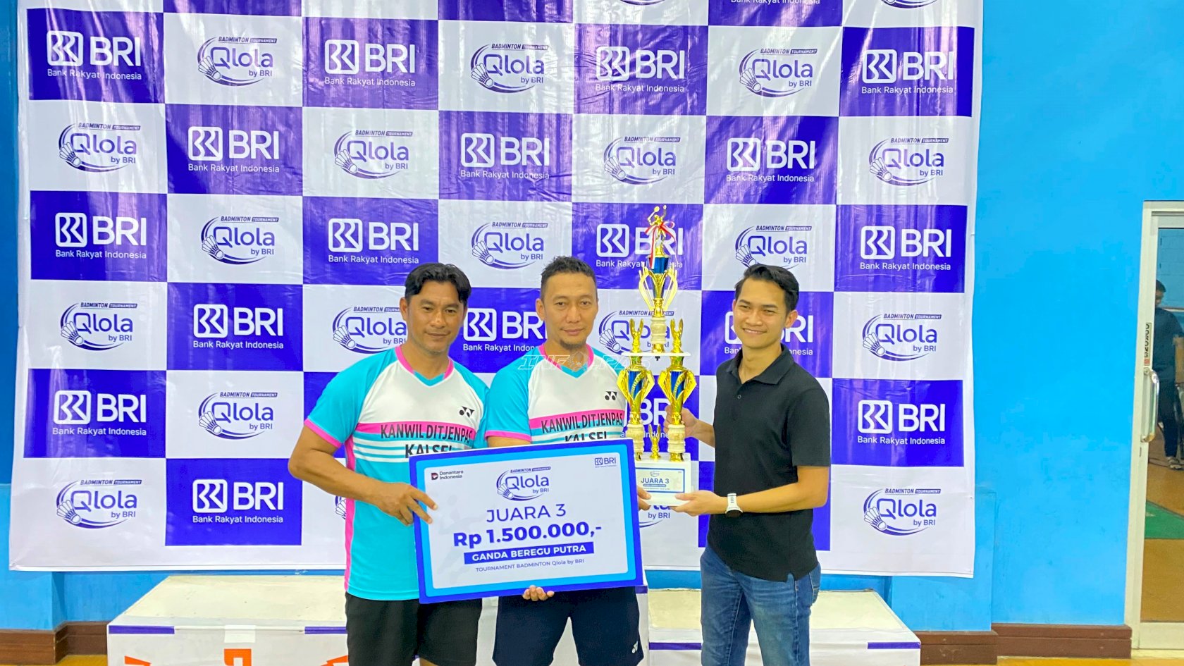 Kanwil Ditjenpas Kalsel Raih Juara III Badminton Tournament Qlola by BRI 2026