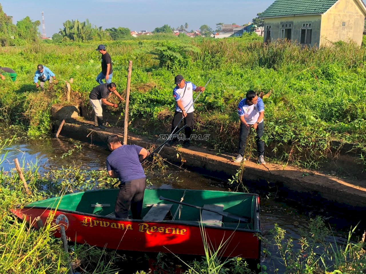 Bapas Banjarmasin Libatkan Klien dalam Kerja Bakti bersama Masyarakat