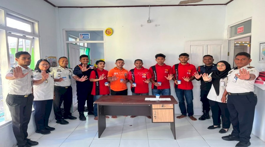 Lapas Piru Tegaskan Komitmen Zero Narkoba melalui Tes Urine Petugas dan Warga Binaan