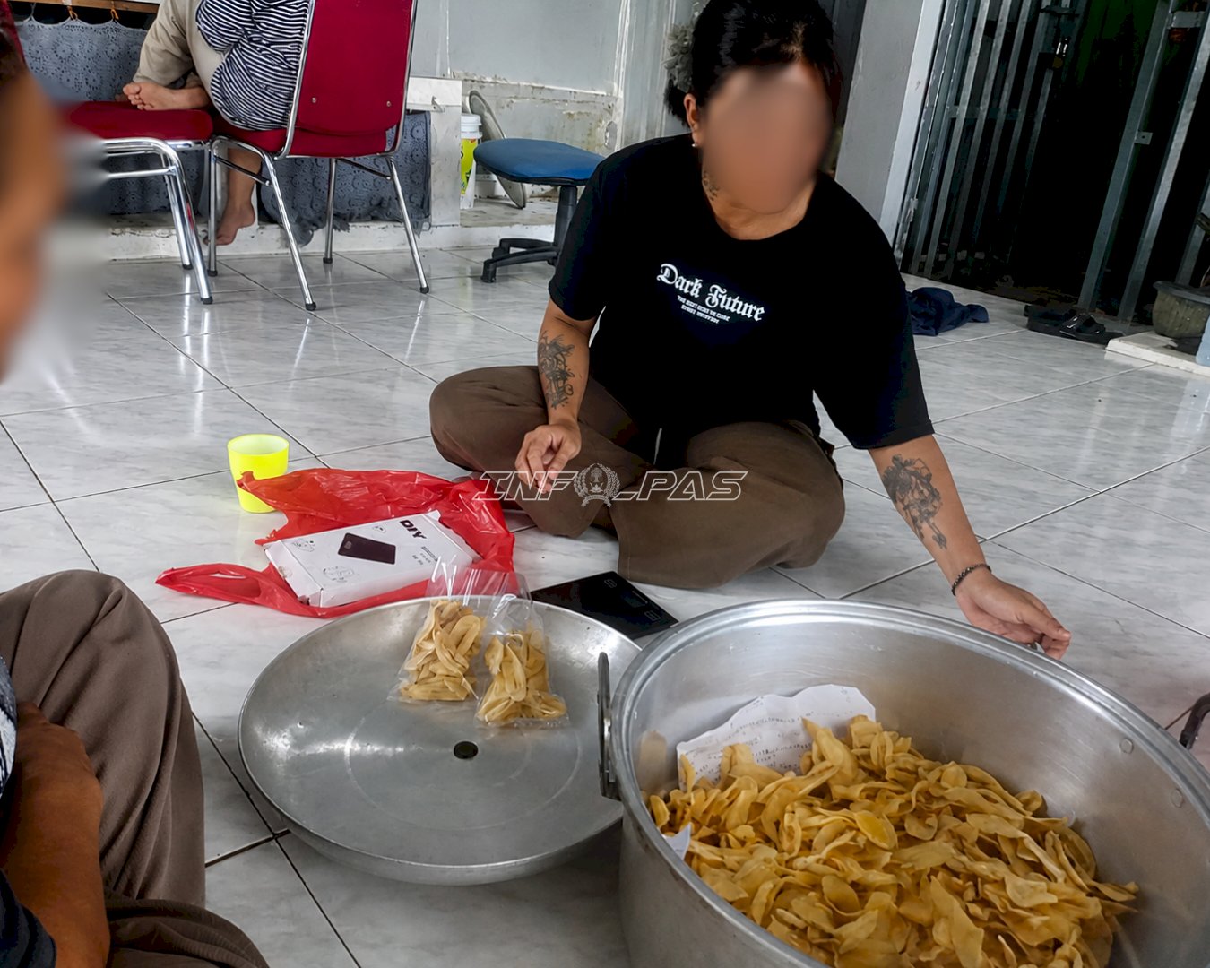 Warga Binaan Lapas Tanjungpandan Produksi 108 Bungkus Keripik Pisang dari Hasil Panen Kebun Lapas