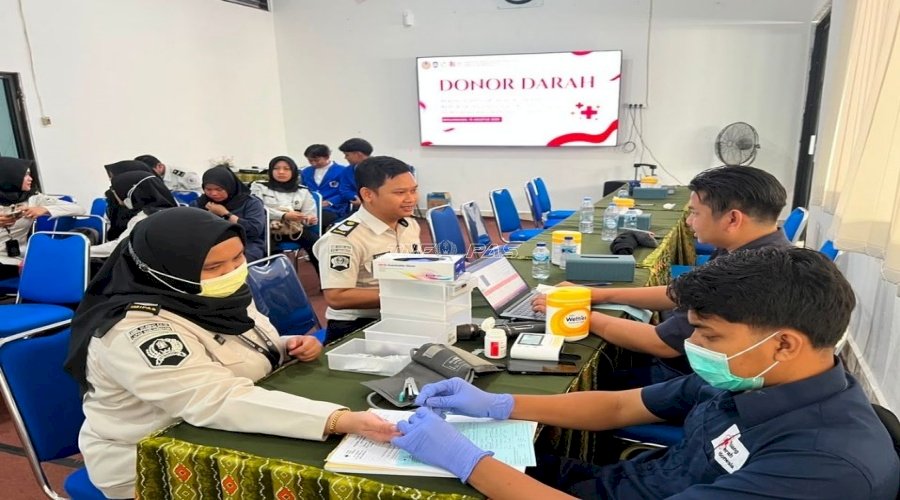 Jajaran Lapas Banjarmasin Donorkan Darah pada Peringatan HUT Ke-81 RI