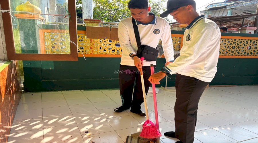 Semarak HUT Ke-81 RI, Lapas Kotabaru Gelar Aksi Bersih Kemerdekaan di Langgar Nur'Amilin