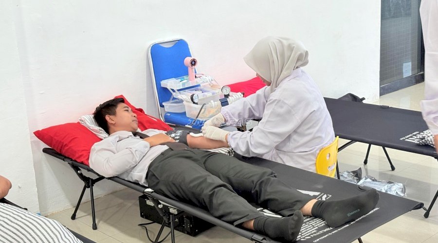 Kolaborasi untuk Kemanusiaan, Lapas dan Imigrasi Batulicin Gelar Donor Darah Semarakkan HUT Ke-81 RI