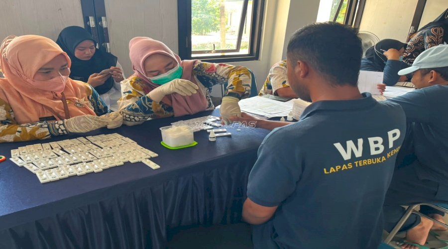 Deteksi Dini Kesehatan, Warga Binaan Lapas Terbuka Kendal Jalani Skrining TBC dan Penyakit Menular 