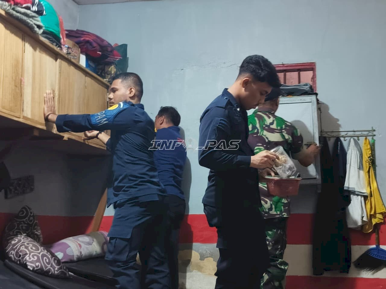 Jaga Keamanan Jelang Hari Kemerdekaan, Lapas Wahai Gandeng Koramil Razia Blok Hunian