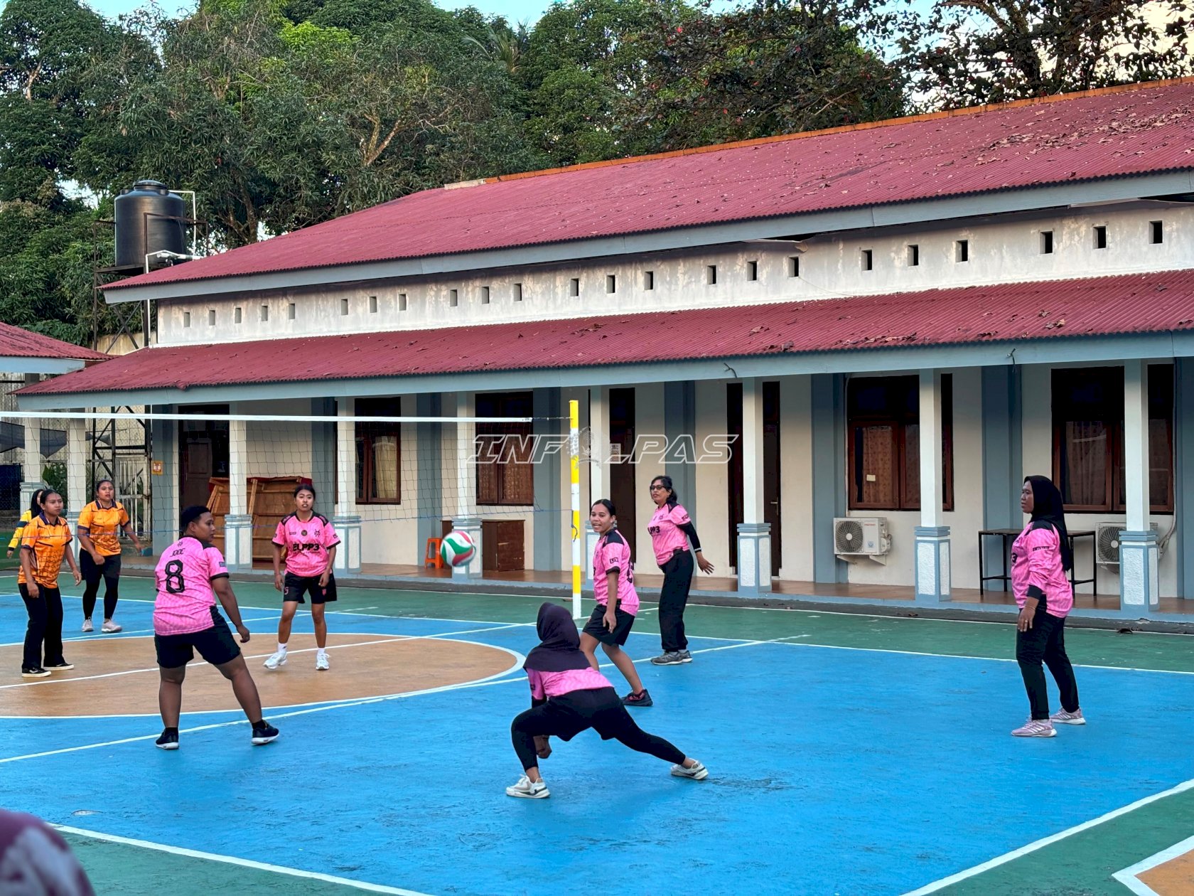 Lapas Perempuan Ambon Raih Juara Voli Putri Porseni HUT ke-81 RI