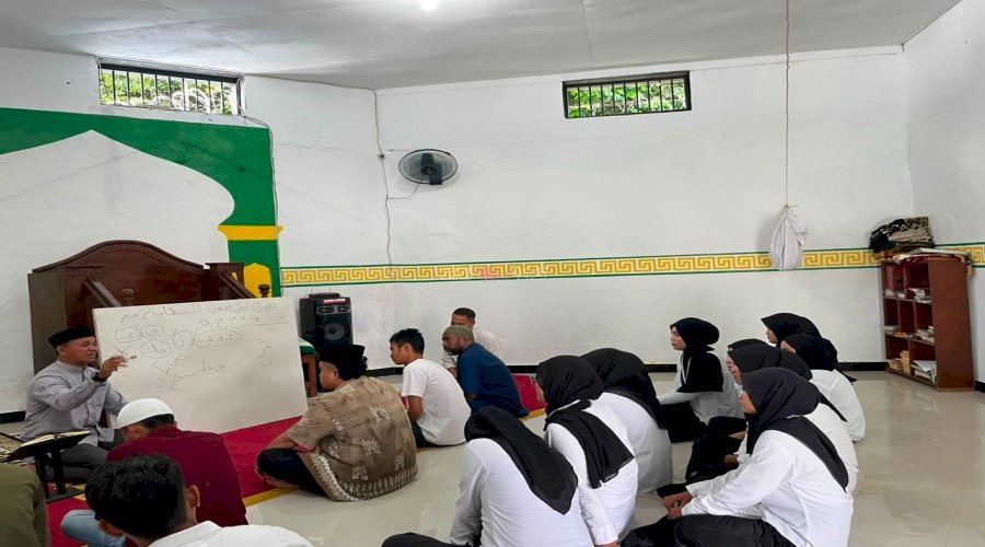Lapas Bandanaira dan KUA Kec. Banda Dorong Warga Binaan Jadi Sahabat Al-Qur'an