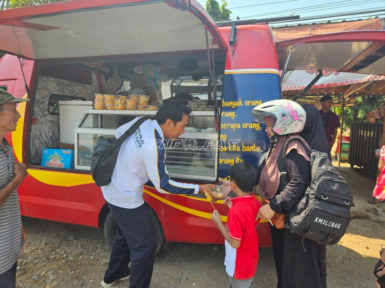 Lapas Terbuka Kendal dan Matahari Pagi Indonesia Bagikan 100 Porsi Makan Gratis