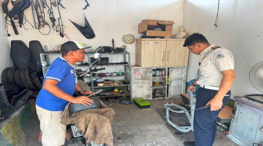 Ka. KPLP Narkotika Karang Intan Sapa Warga Binaan, Dorong Semangat Berkarya di Bengkel Laskarin 