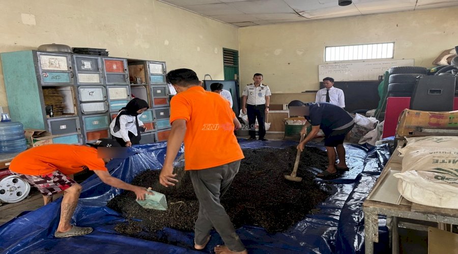 Dari Limbah Jadi Berkah, Lapas Tanjungpandan Bekali Warga Binaan Keterampilan Membuat Kompos