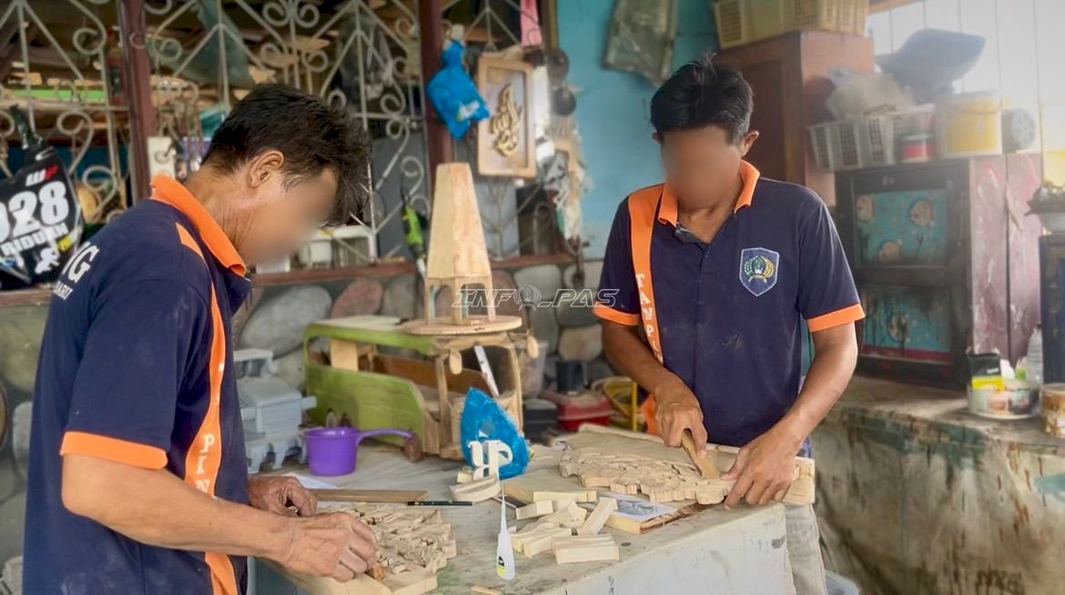 Dari Kuliner hingga Kerajinan Kayu, Warga Binaan Lapas Kotabaru Terus Berkarya