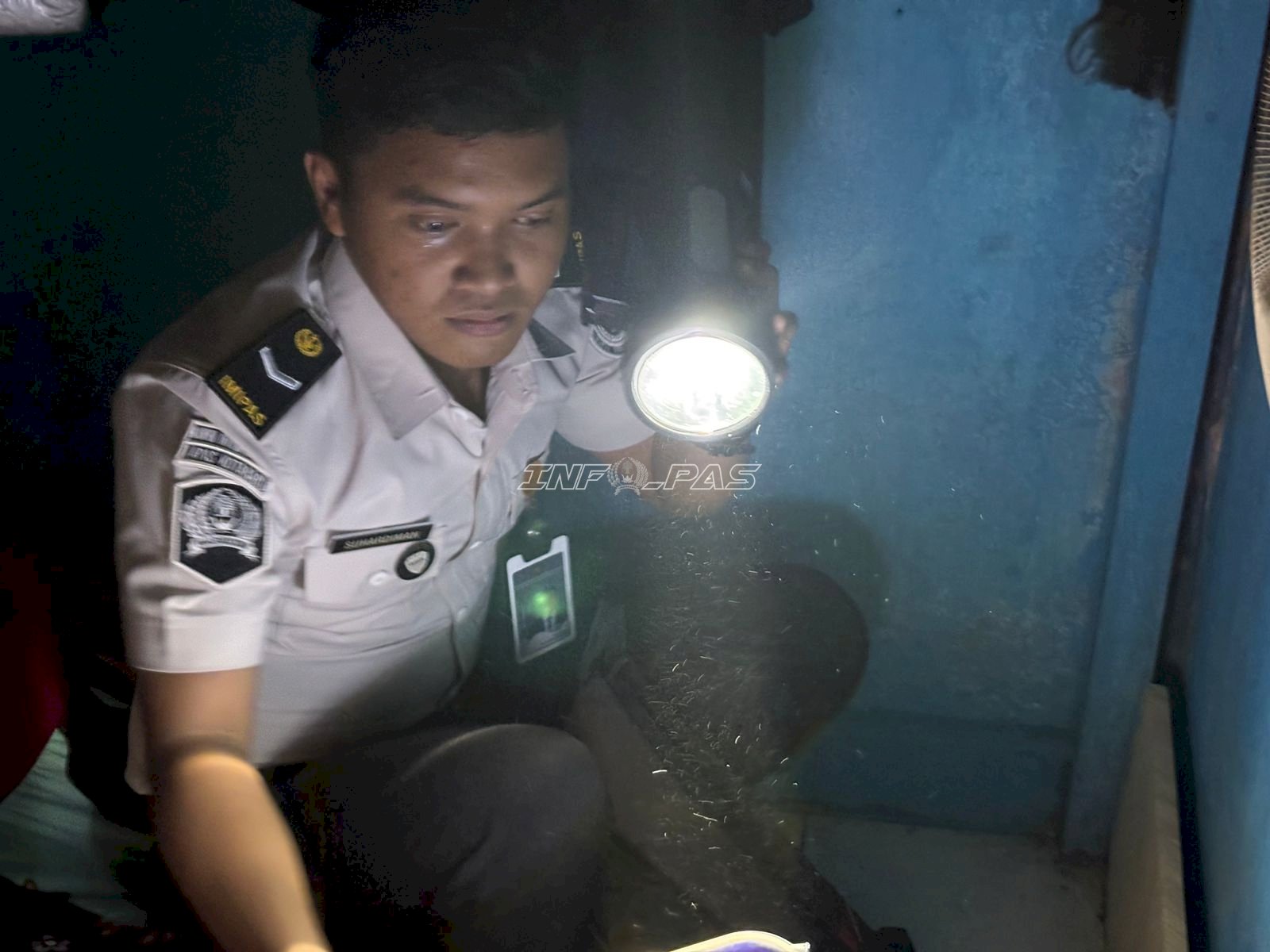 Perkuat Keamanan, Lapas Kotabaru Gelar Razia Insidentil di Blok Hunian