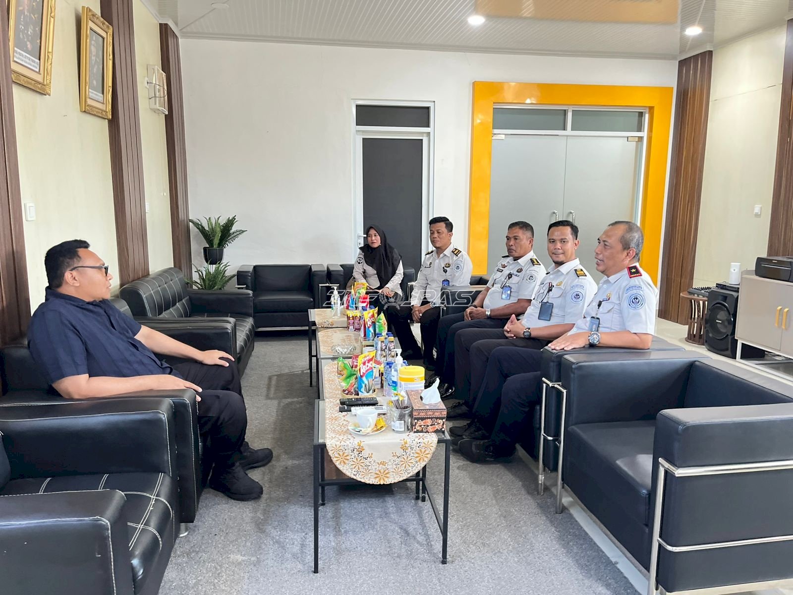 Bapas Banjarmasin Koordinasi dengan Imigrasi Awasi Aspek Keimigrasian Klien