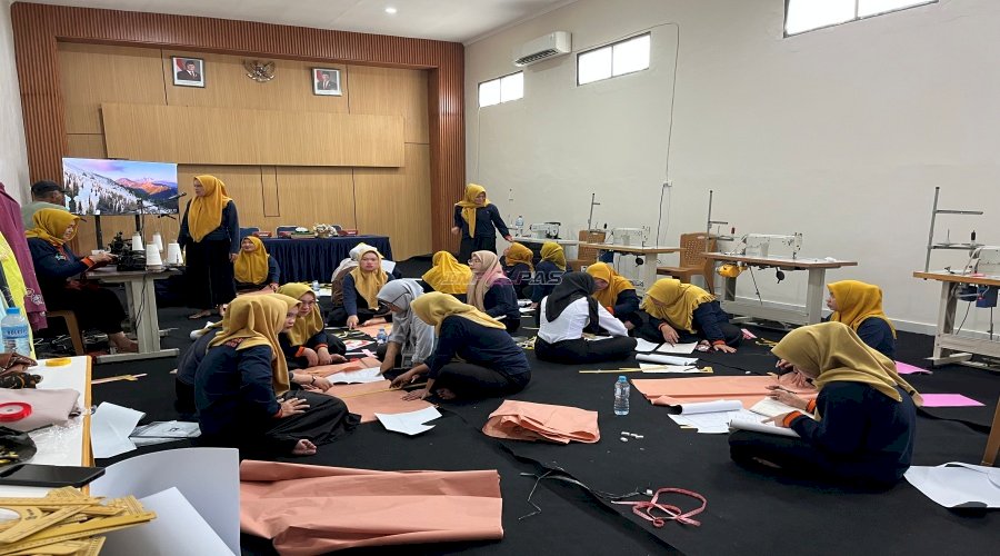 Bekali Keterampilan Menjahit, Lapas Perempuan Pangkalpinang Gelar Pelatihan bagi Warga Binaan bersama Penjahit Yola