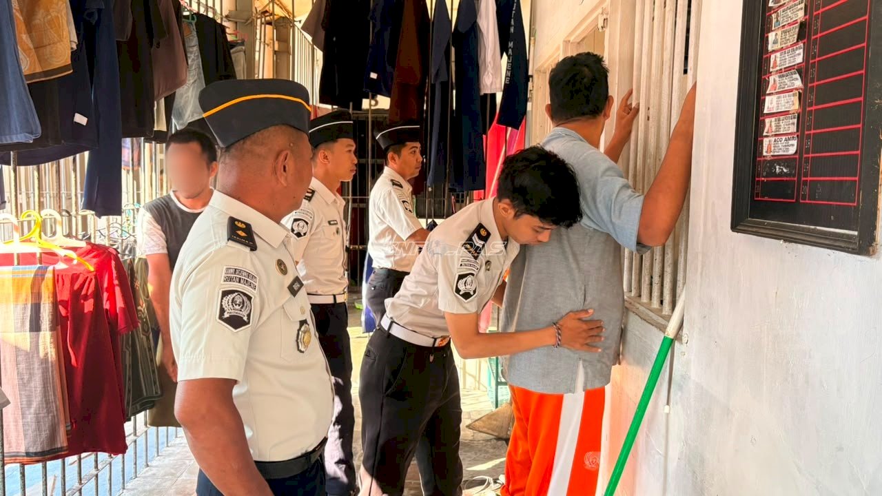 Cegah Gangguan Kamtib, Rutan Majene Rutin Geledah Hunian