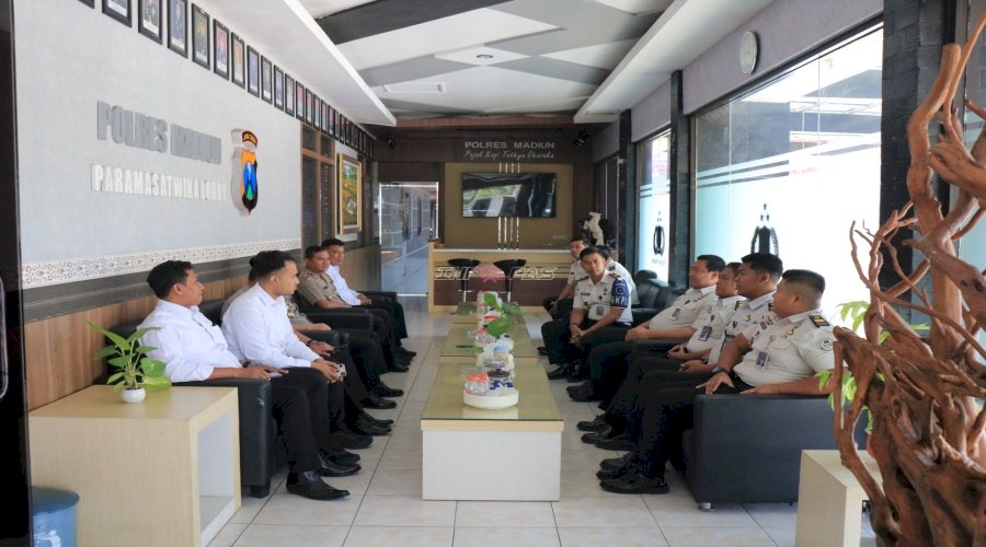 Perkuat Sinergi Kamtib, Lapas Pemuda Madiun Jalin Silaturahmi dengan Polres Madiun Kabupaten