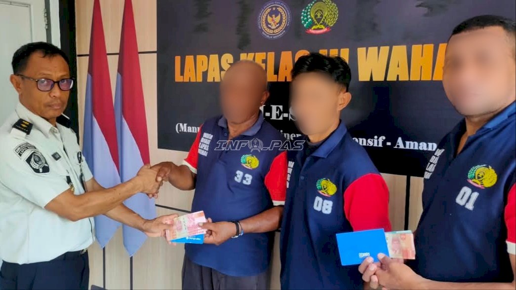 September Ceria, Warga Binaan Lapas Wahai Terima Premi Pembinaan Kemandirian