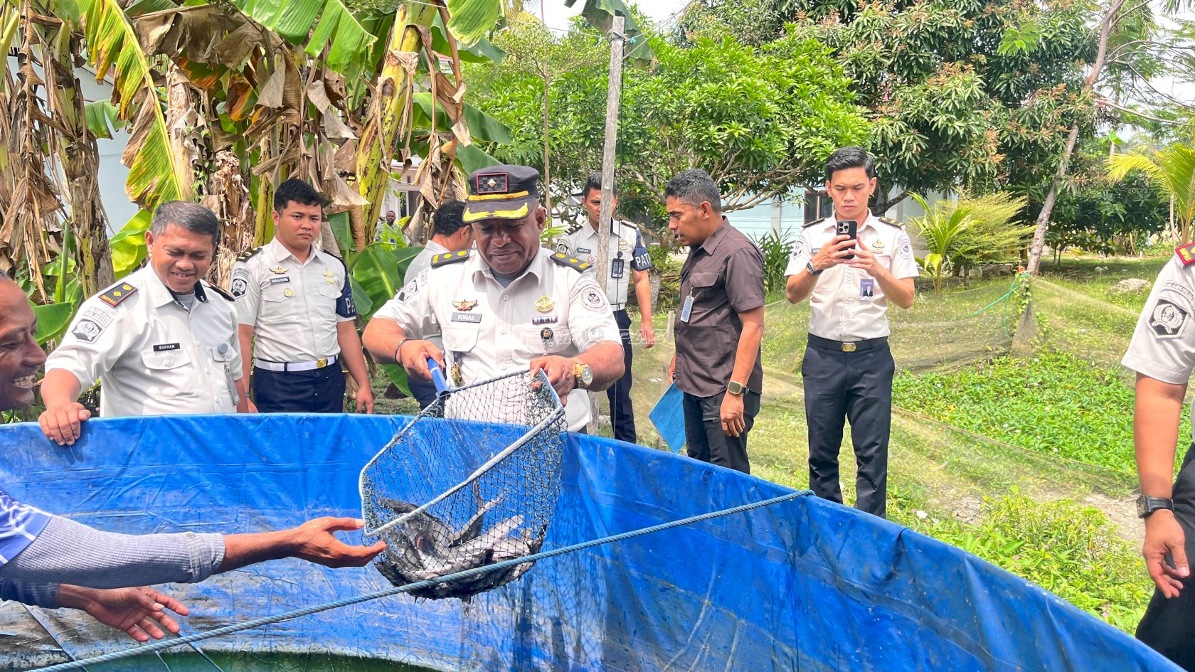 Panen Lele di Tengah Kemarau, Kakanwil Ditjenpas Papua Barat Apresiasi Bapas Manokwari
