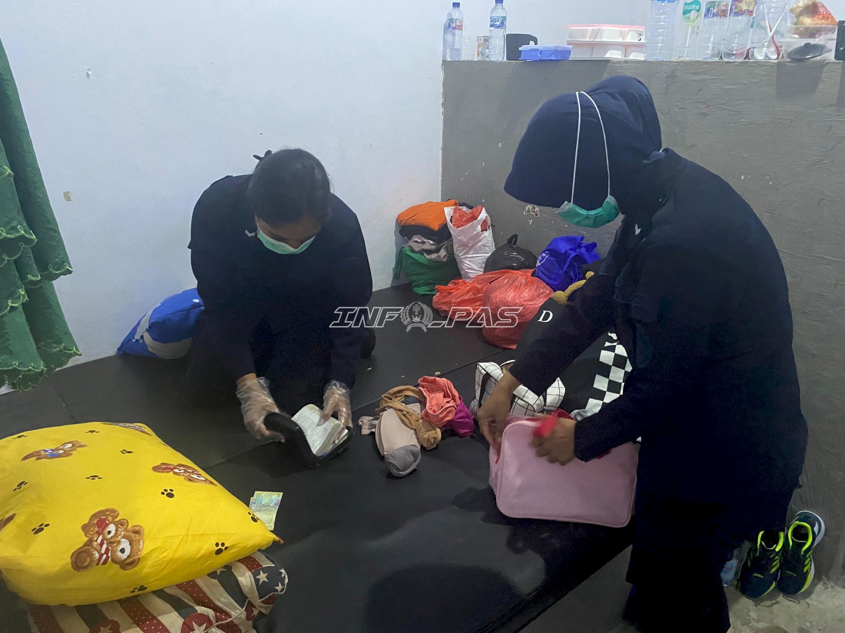 Prioritaskan Keamanan, Lapas Perempuan Ambon Geledah Kamar Hunian