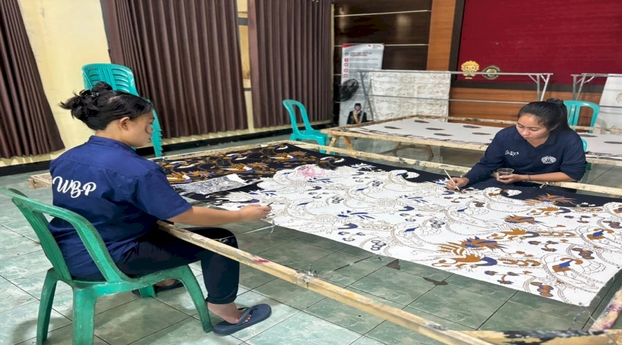 Pelatihan Batik Level 2 di Lapas Perempuan Malang, 12 Warga Binaan Perdalam Teknik Batik Tulis dan Cap